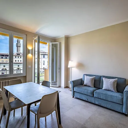 Yd Balcony On Pontevecchio View * فلورنس