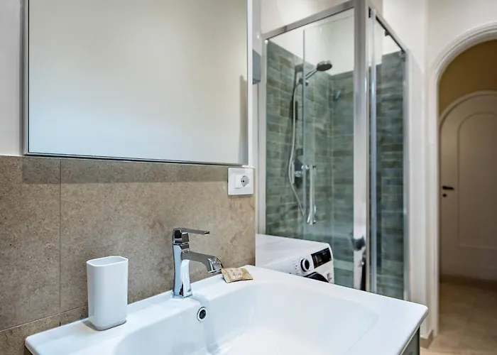 Yd Balcony On Pontevecchio View * Флоренция