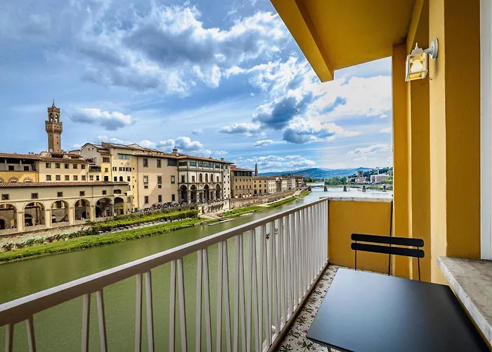 Yd Balcony On Pontevecchio View
