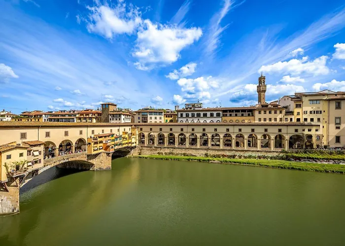 Apartment Yd Balcony On Pontevecchio View Florenz