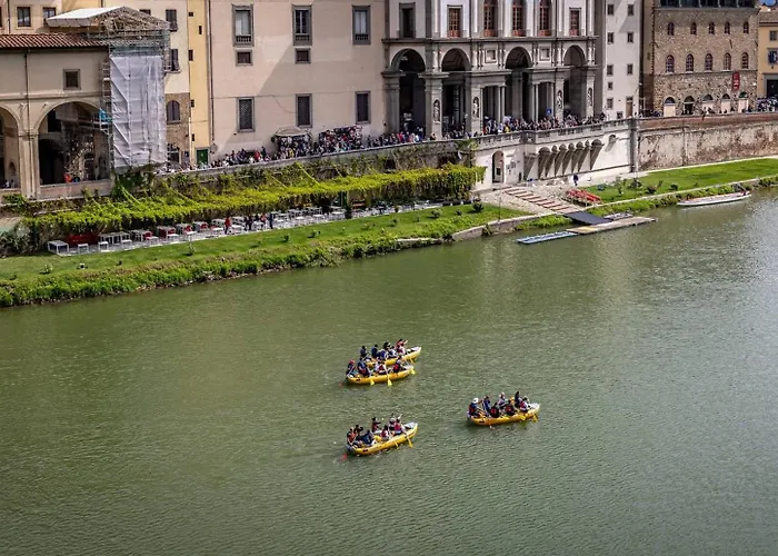 Yd Balcony On Pontevecchio View * Флоренция