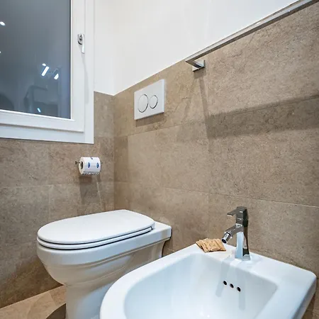 Yd Balcony On Pontevecchio View فلورنس