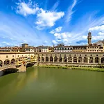 Apartment Yd Balcony On Pontevecchio View Florence